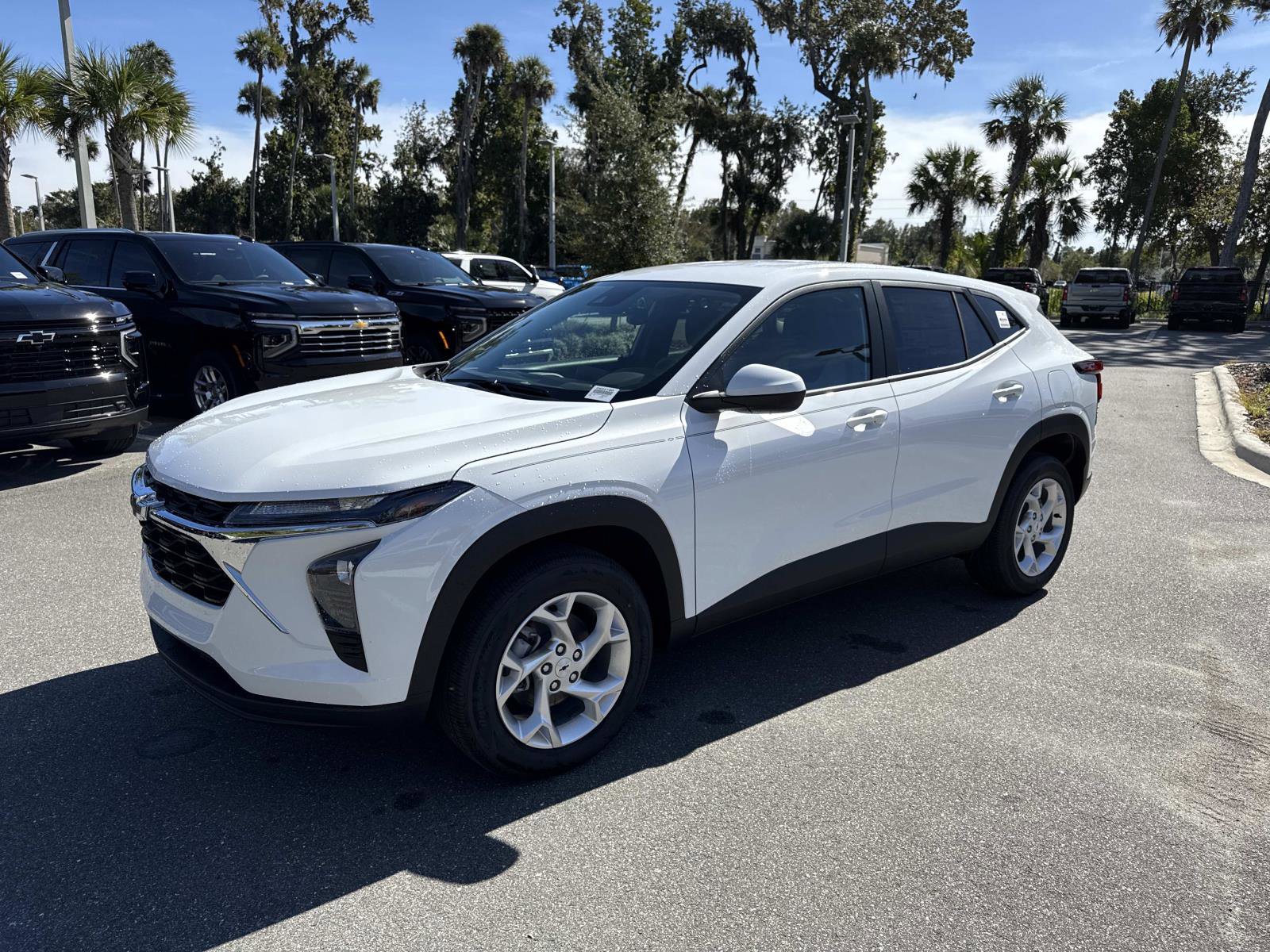 2026 Chevrolet Trax LS photo 4