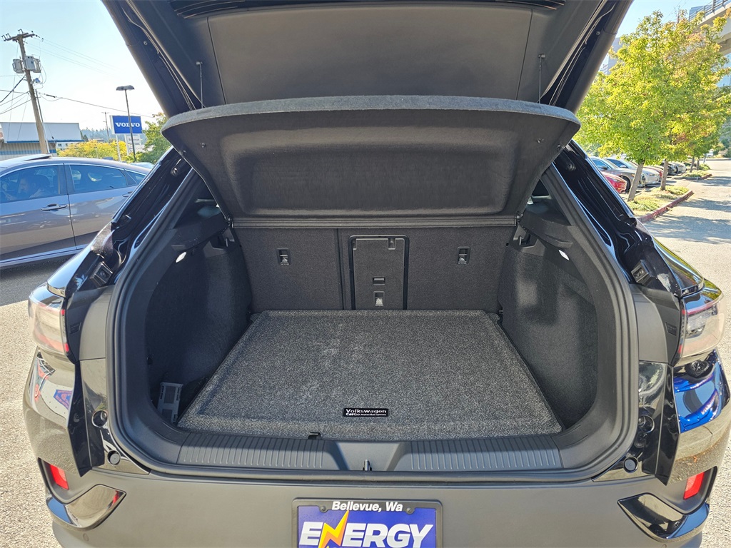 2024 Volkswagen ID.4 Pro S photo 16