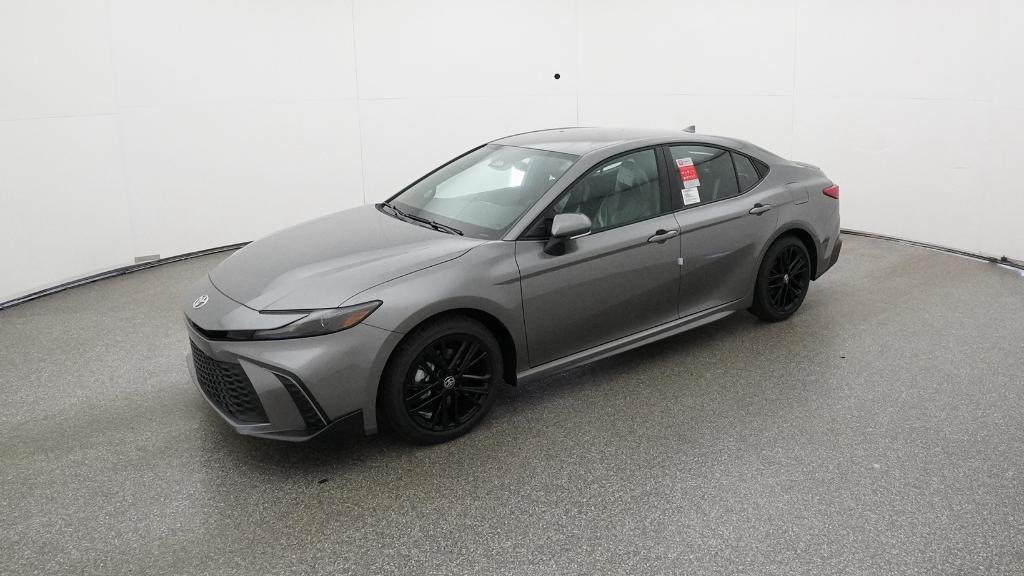 2026 Toyota Camry SE's photo