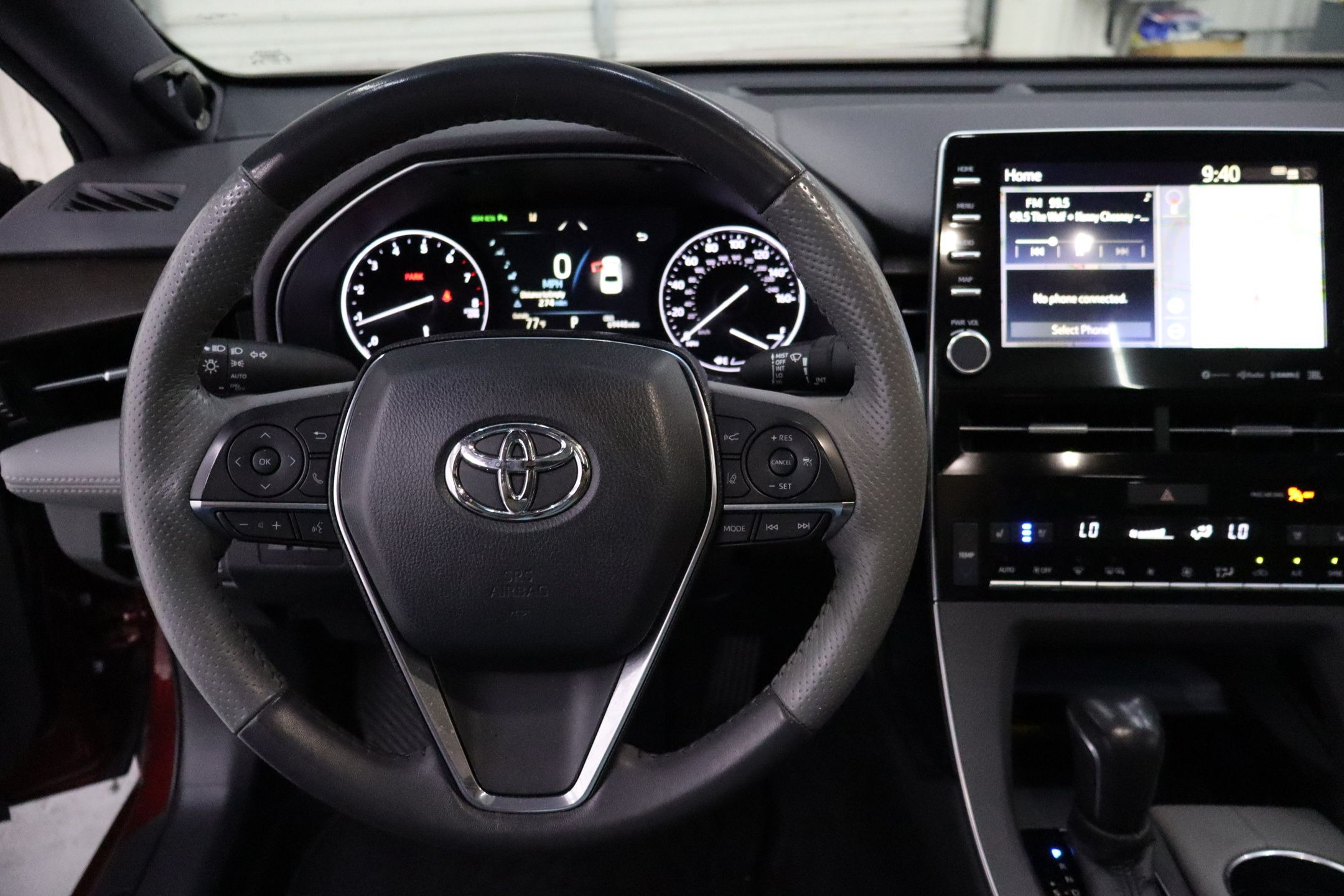 2019 Toyota Avalon Limited photo 19