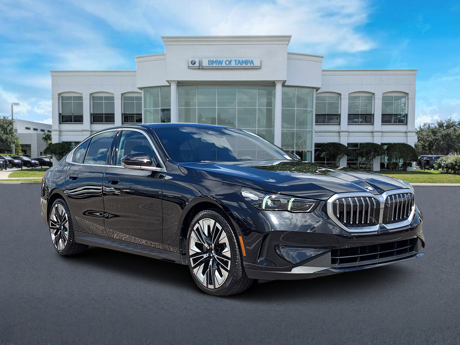2025 BMW 5 Series 530i