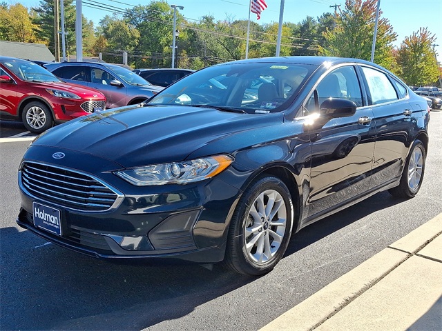 2020 Ford Fusion SE photo 4
