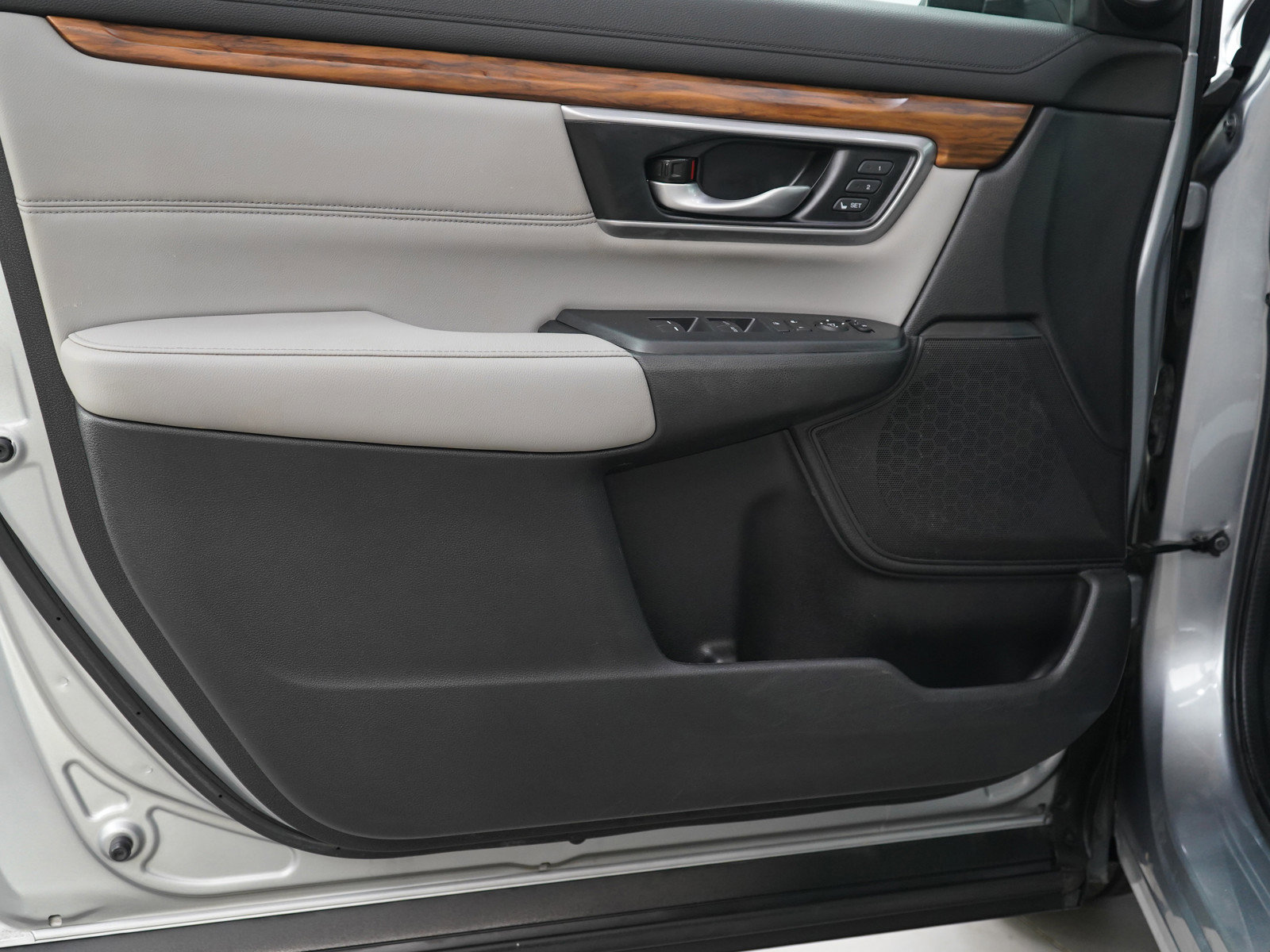 2019 Honda CR-V EX-L photo 17