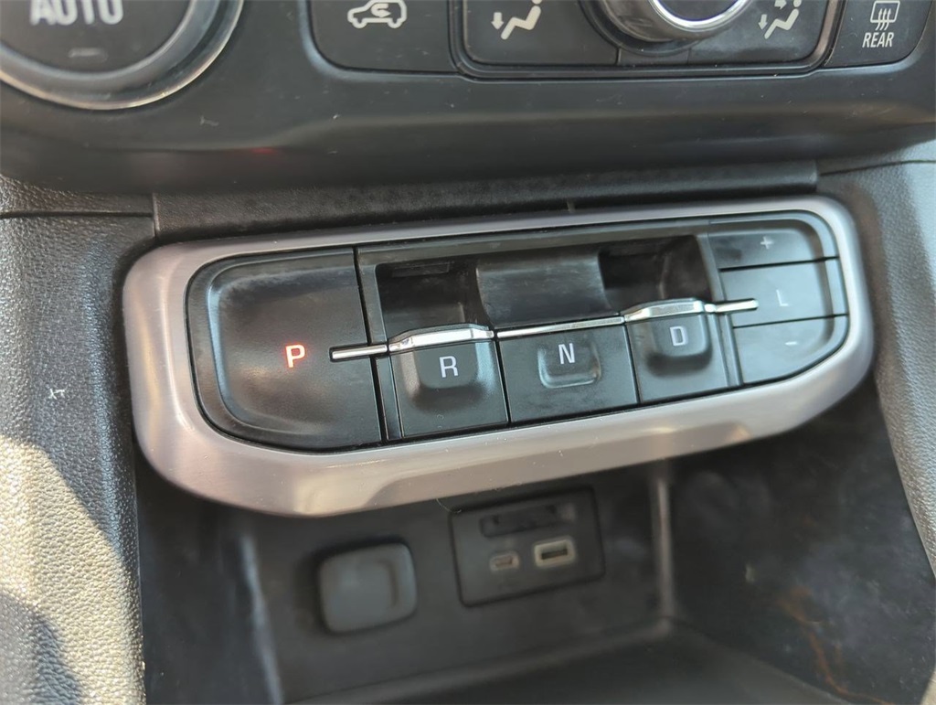 2020 Gmc Acadia AT4 photo 14