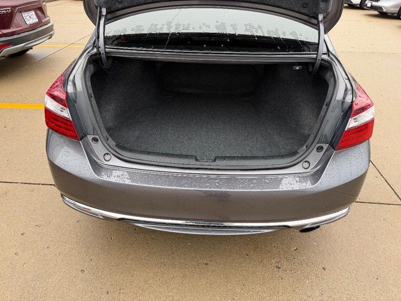 2017 Honda Accord LX photo 4