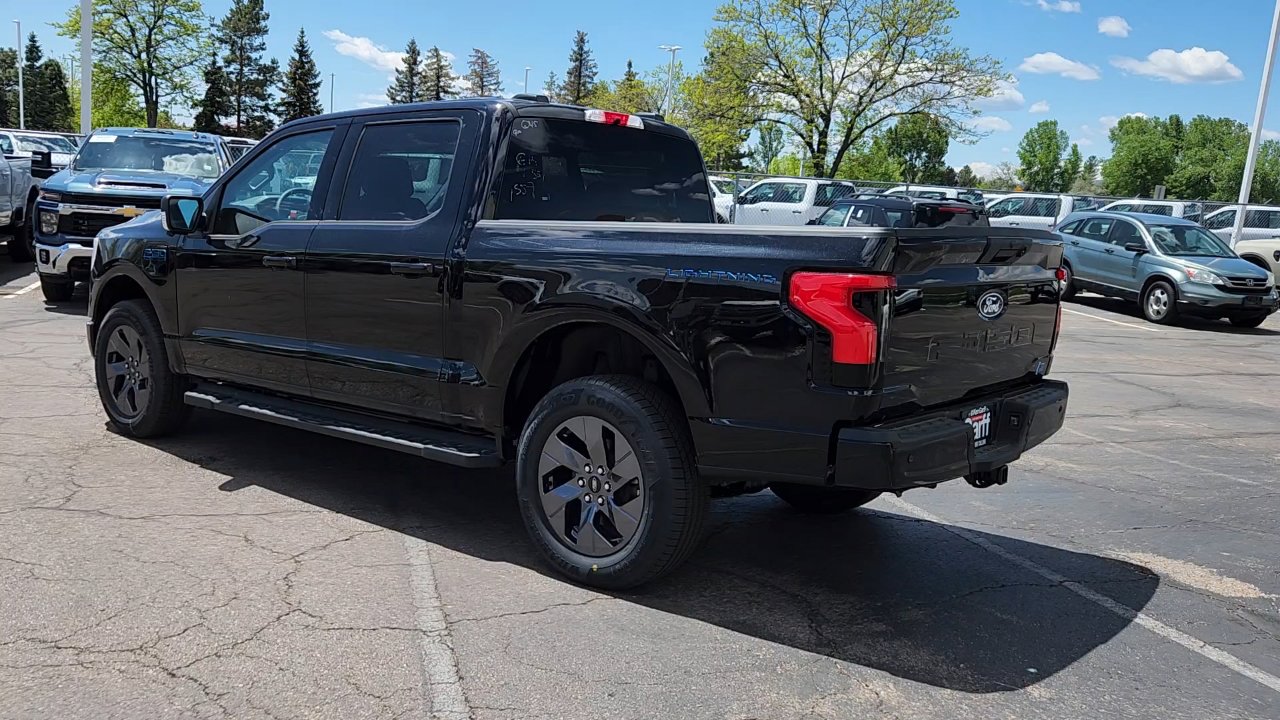 2025 Ford F-150 Lightning photo 5
