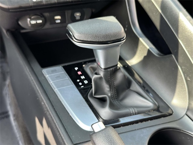 2024 Hyundai Elantra SEL photo 21
