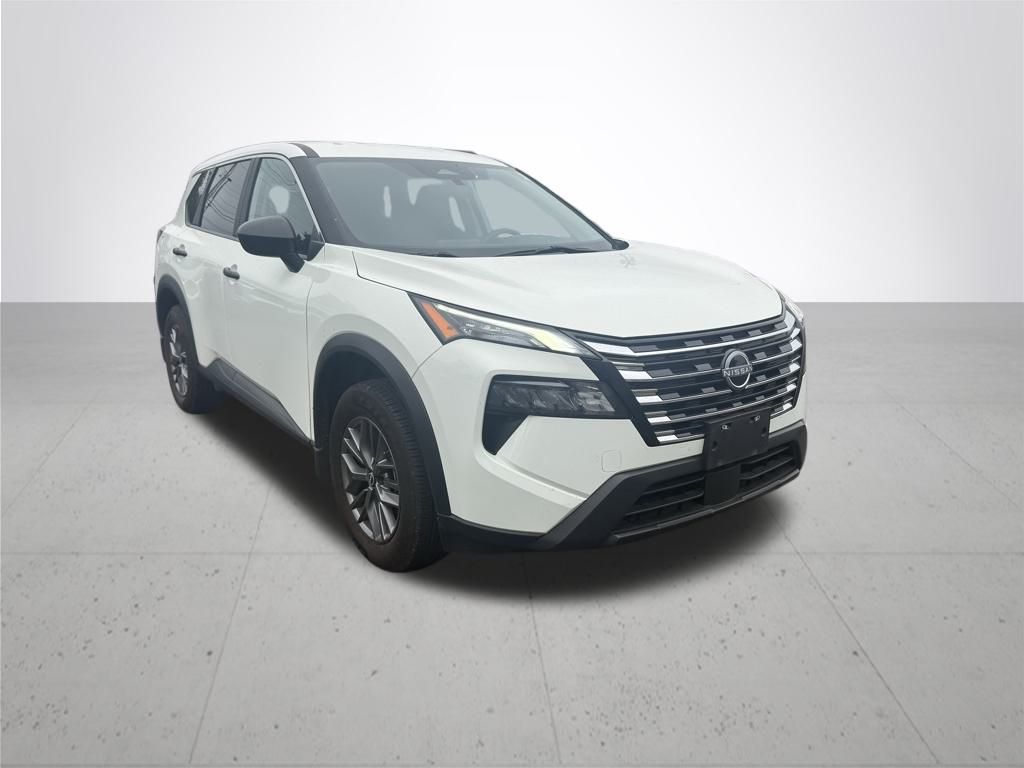 2024 Nissan Rogue S photo 4