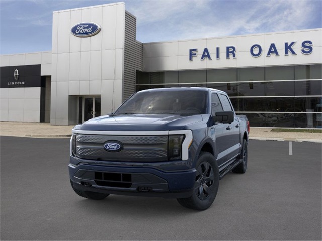 2025 Ford F-150 Lightning photo 2