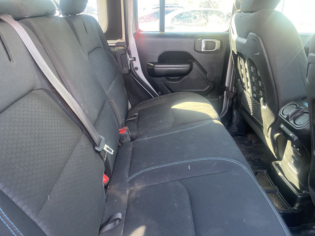 2021 Jeep Wrangler Unlimited Rubicon 4xe photo 19