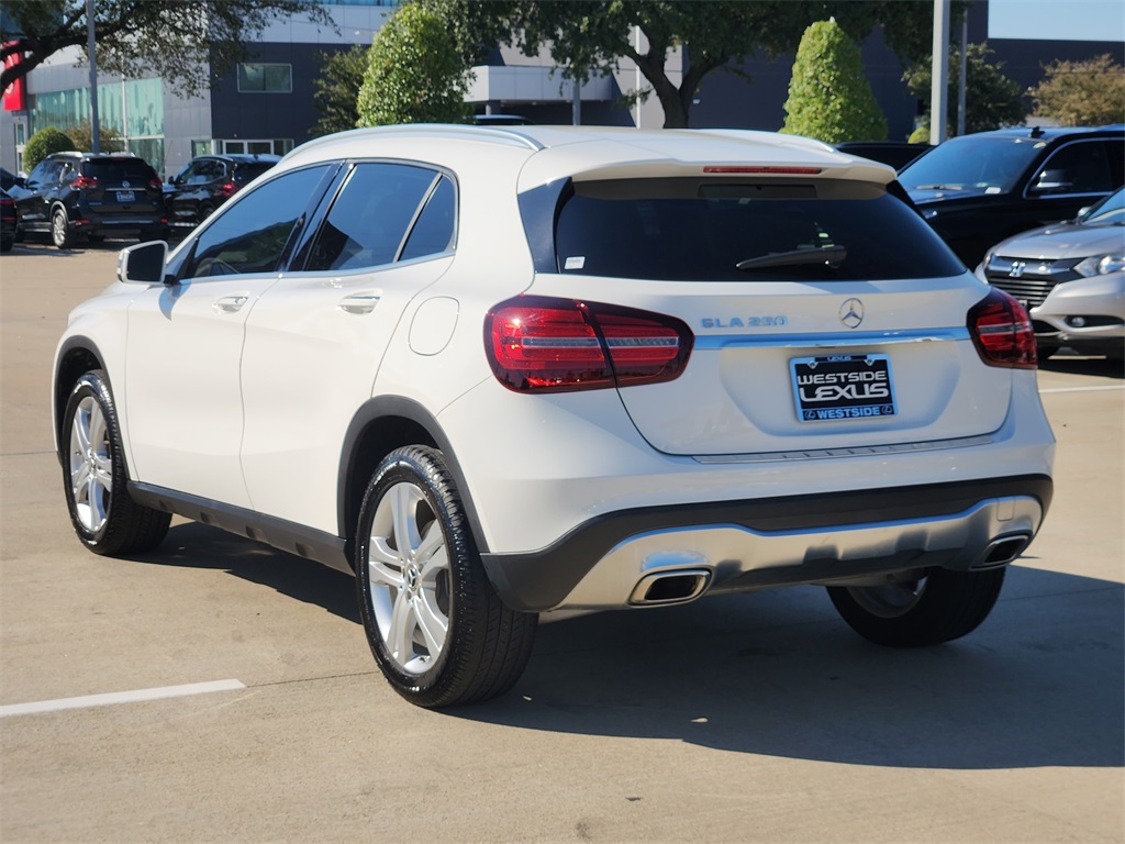 2020 Mercedes Benz GLA 250 photo 4