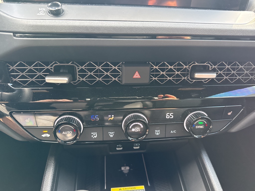 2025 Honda Accord Hybrid Sport-L photo 26