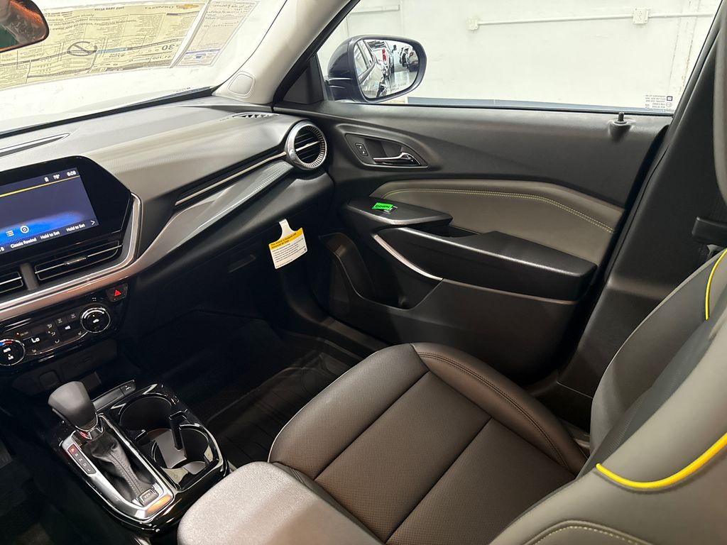 2025 Chevrolet Trax ACTIV photo 22