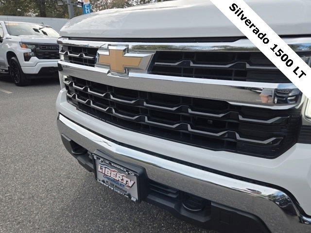 2022 Chevrolet Silverado 1500 LT photo 3
