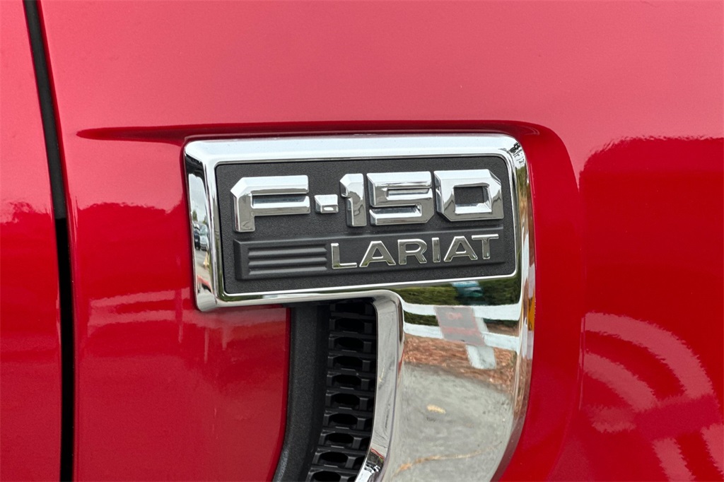 2022 Ford F-150 Lariat photo 27