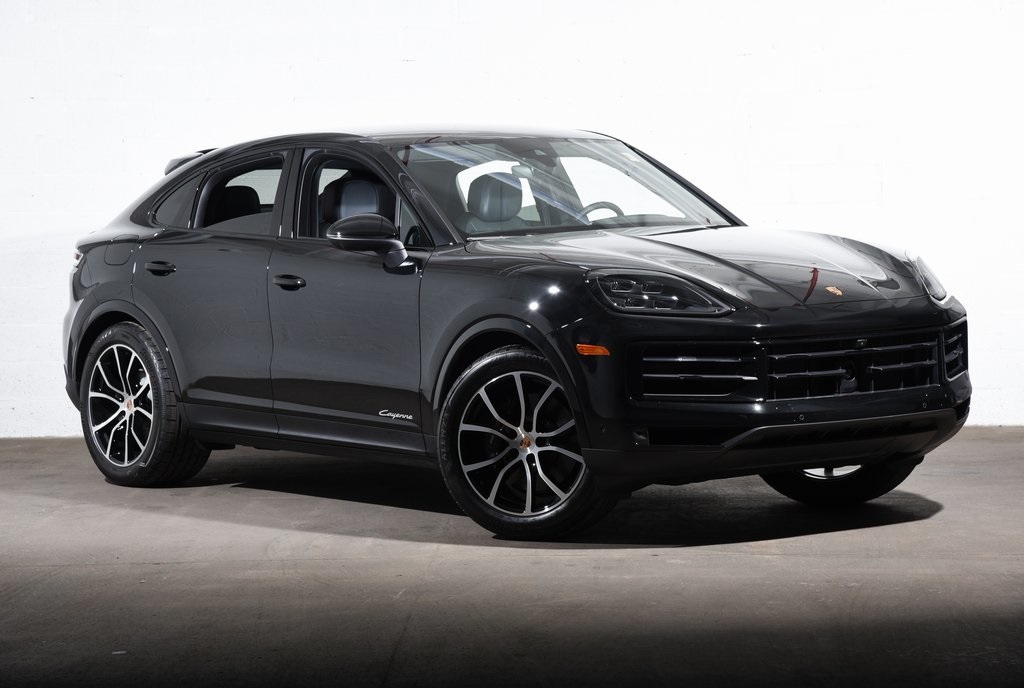 2025 Porsche Cayenne Coupe photo 9