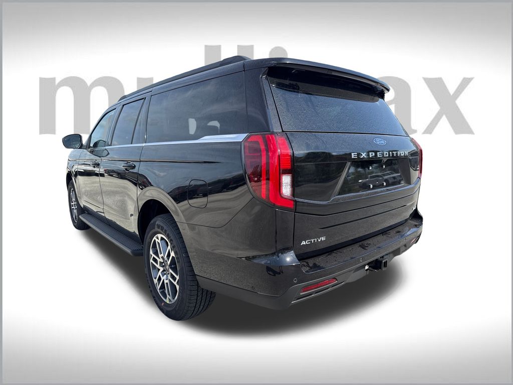 2025 Ford Expedition MAX photo 3