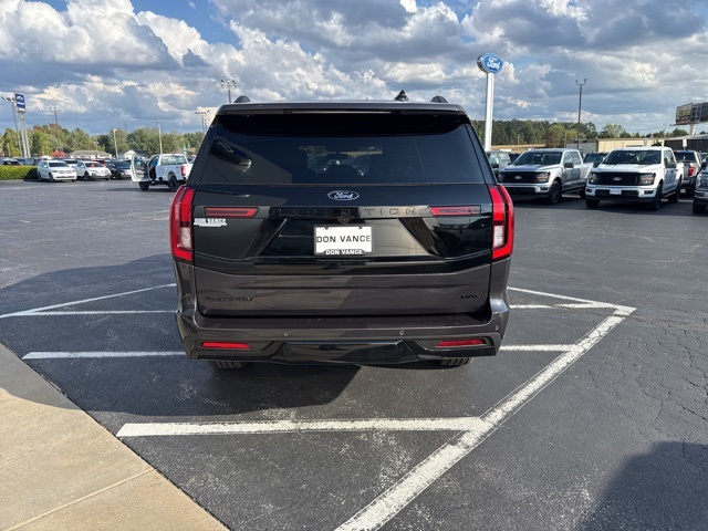 2025 Ford Expedition MAX Platinum photo 4