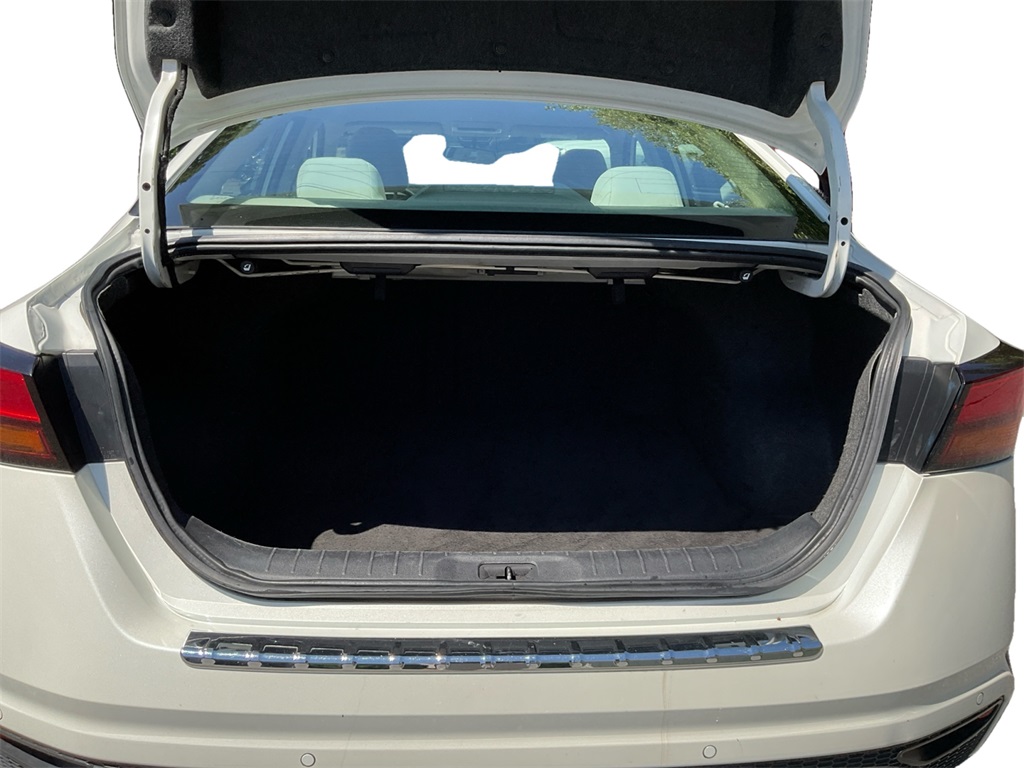 2022 Nissan Altima 2.5 SV photo 12