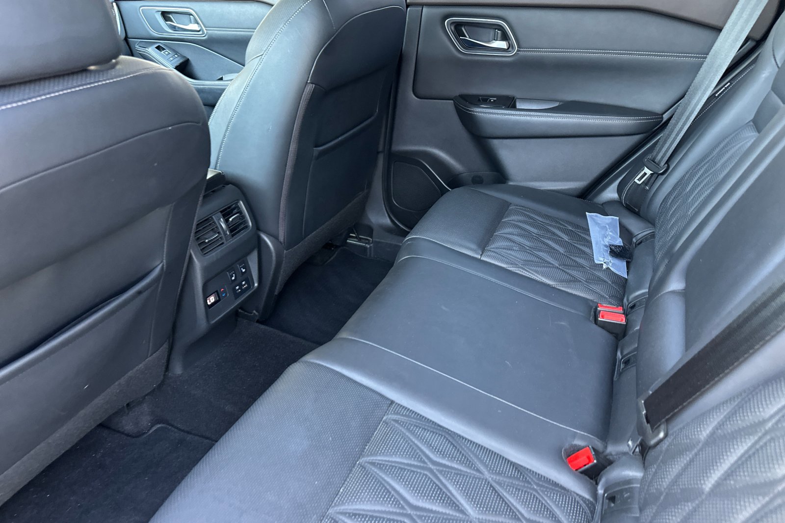 2021 Nissan Rogue Platinum photo 12