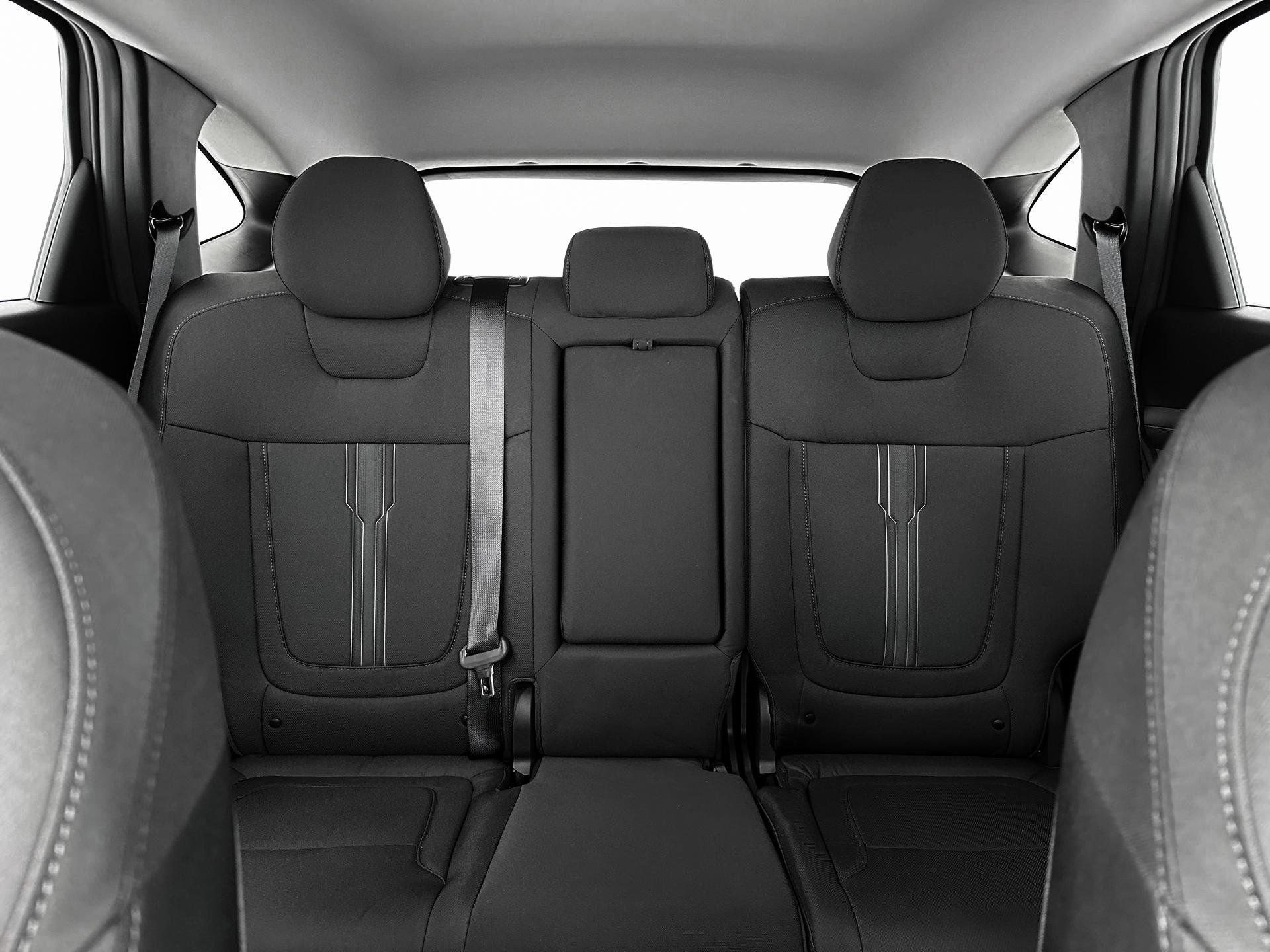 2025 Hyundai Tucson SEL photo 16