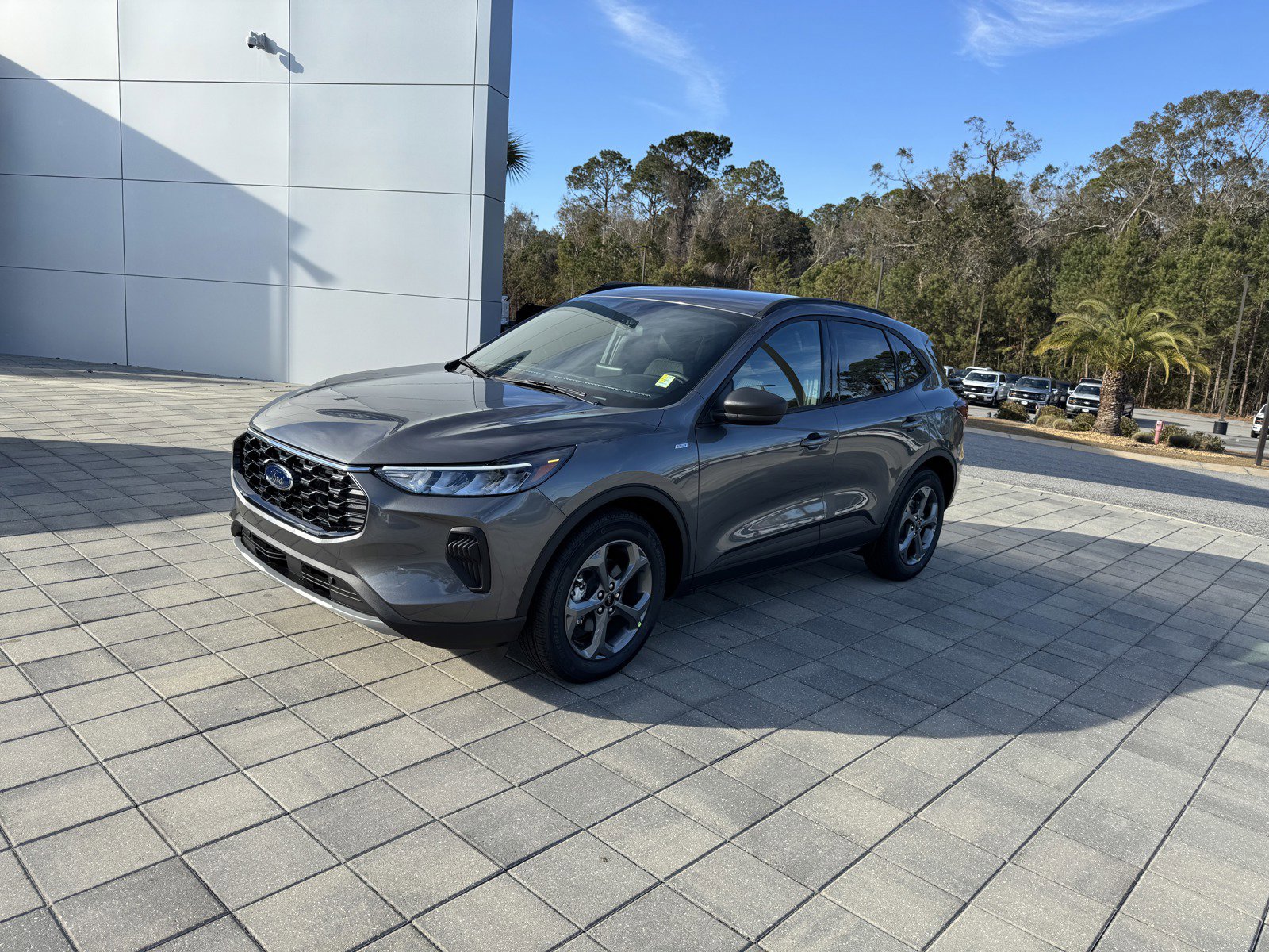 2025 Ford Escape ST-Line photo 3