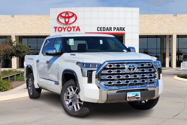 2025 Toyota Tundra Platinum CrewMax photo 11