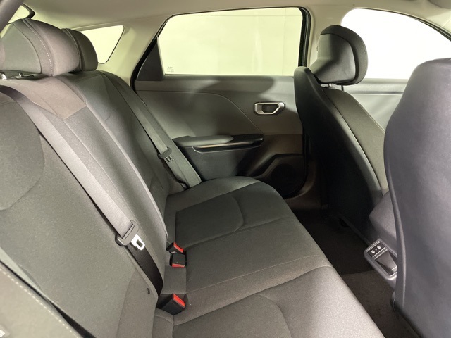 2025 Kia K4 LXS photo 15