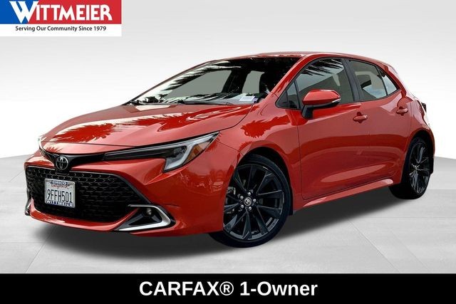 2023 Toyota Corolla Hatchback XSE's photo