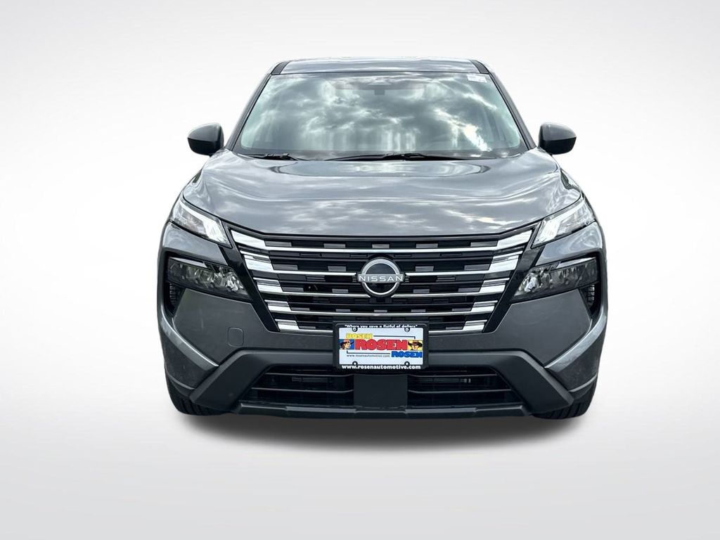 2026 Nissan Rogue S photo 8