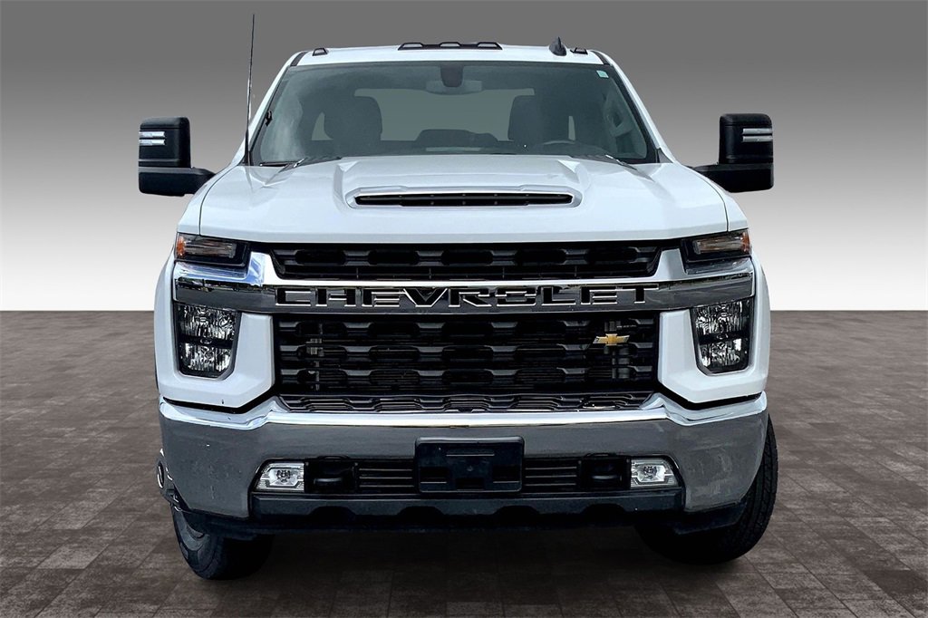 2022 Chevrolet Silverado 3500HD LT photo 3