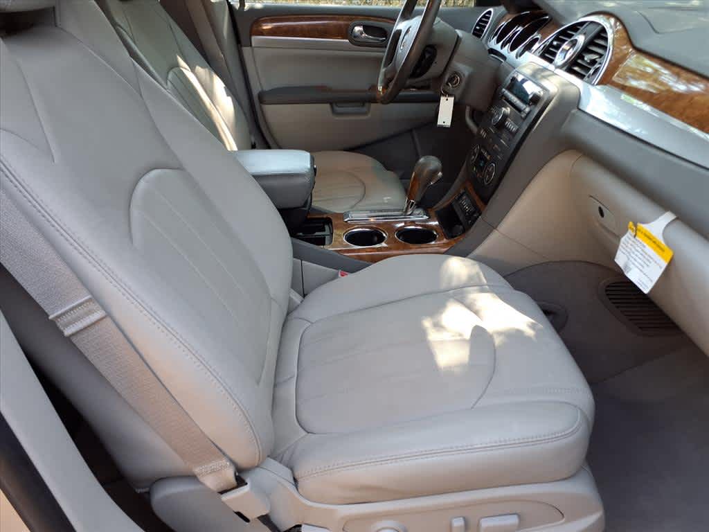 2011 Buick Enclave CXL photo 10