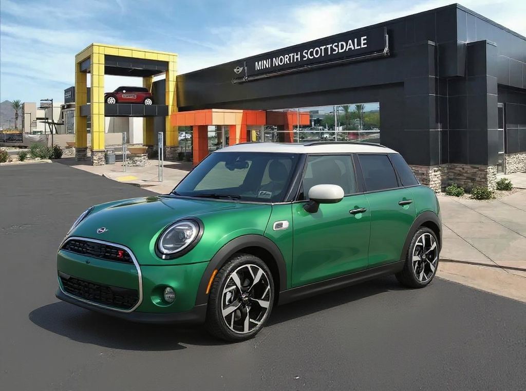 2026 MINI Hardtop 4 Door S's photo