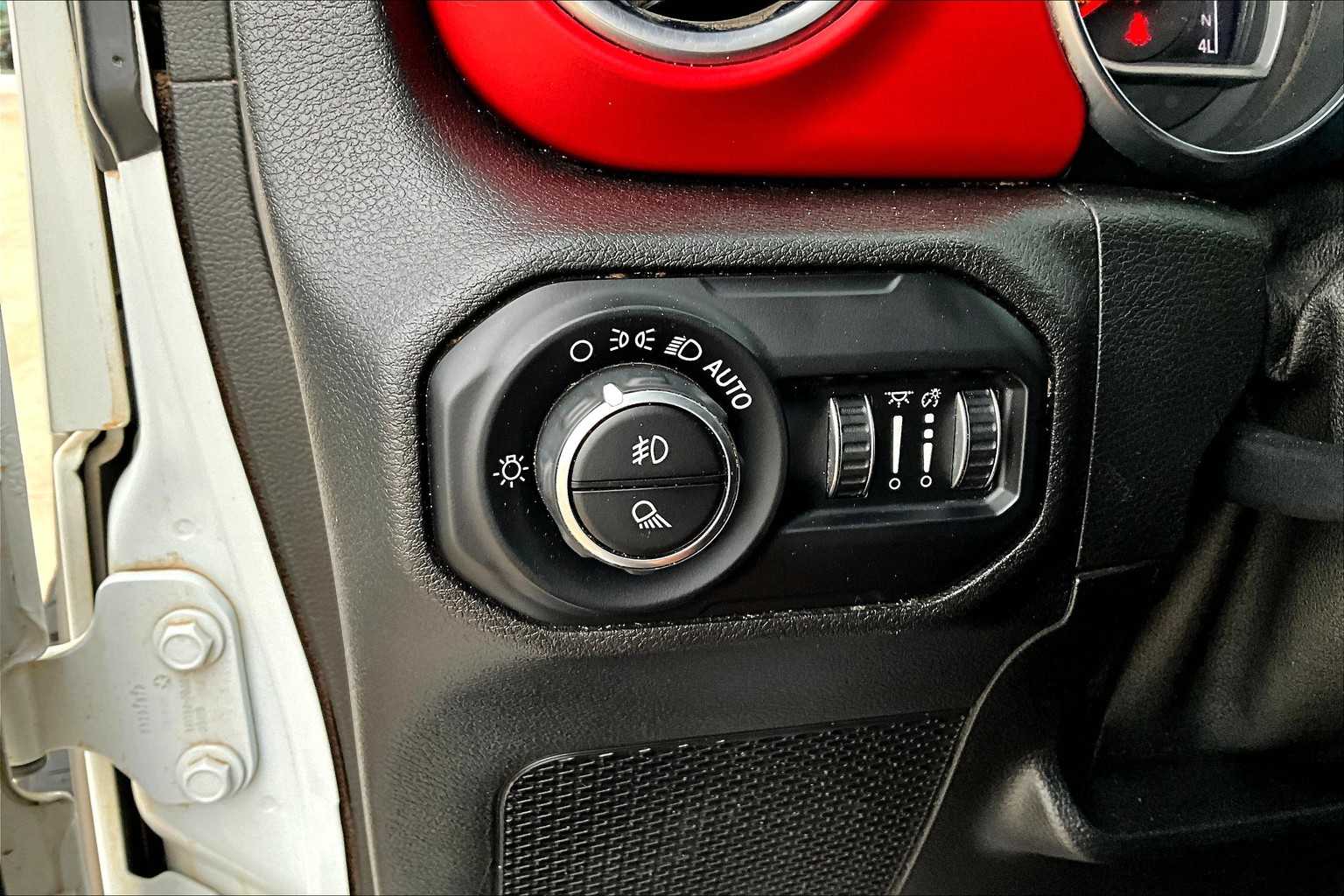 2020 Jeep Gladiator Rubicon photo 48