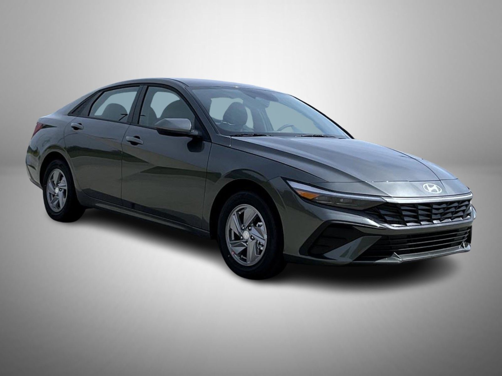 2025 Hyundai Elantra SE photo 3