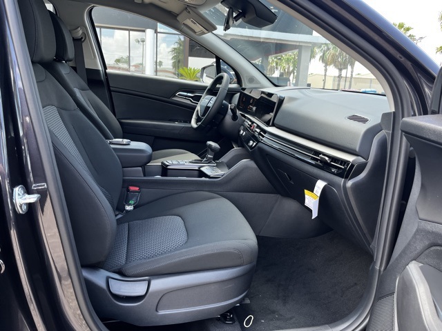 2026 Kia Sportage LX photo 21