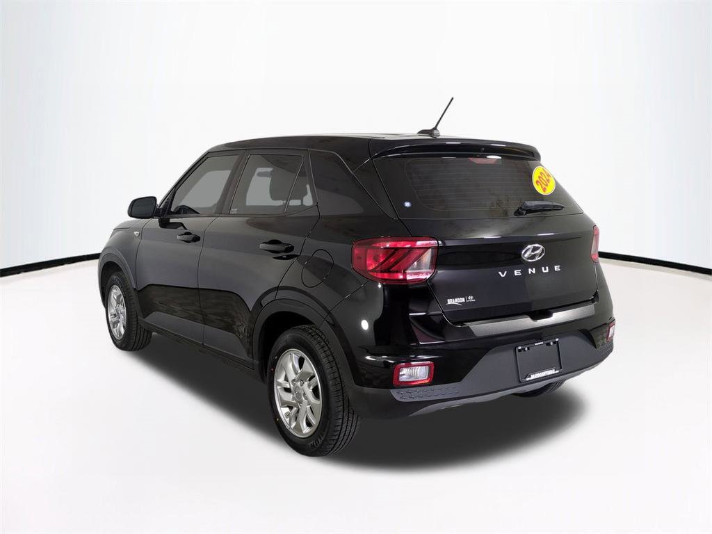 2024 Hyundai Venue SE photo 4