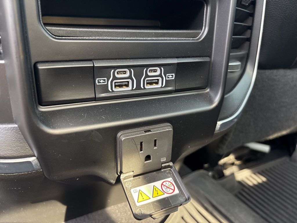 2024 Ram 2500 Laramie photo 35