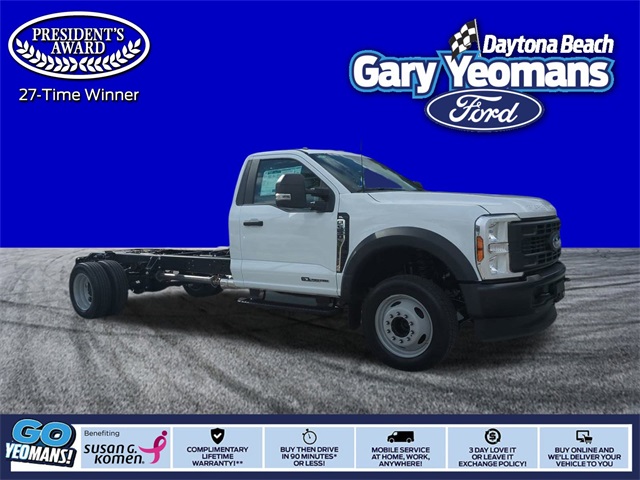 2026 Ford F-550 Super Duty Chassis Cab XL's photo