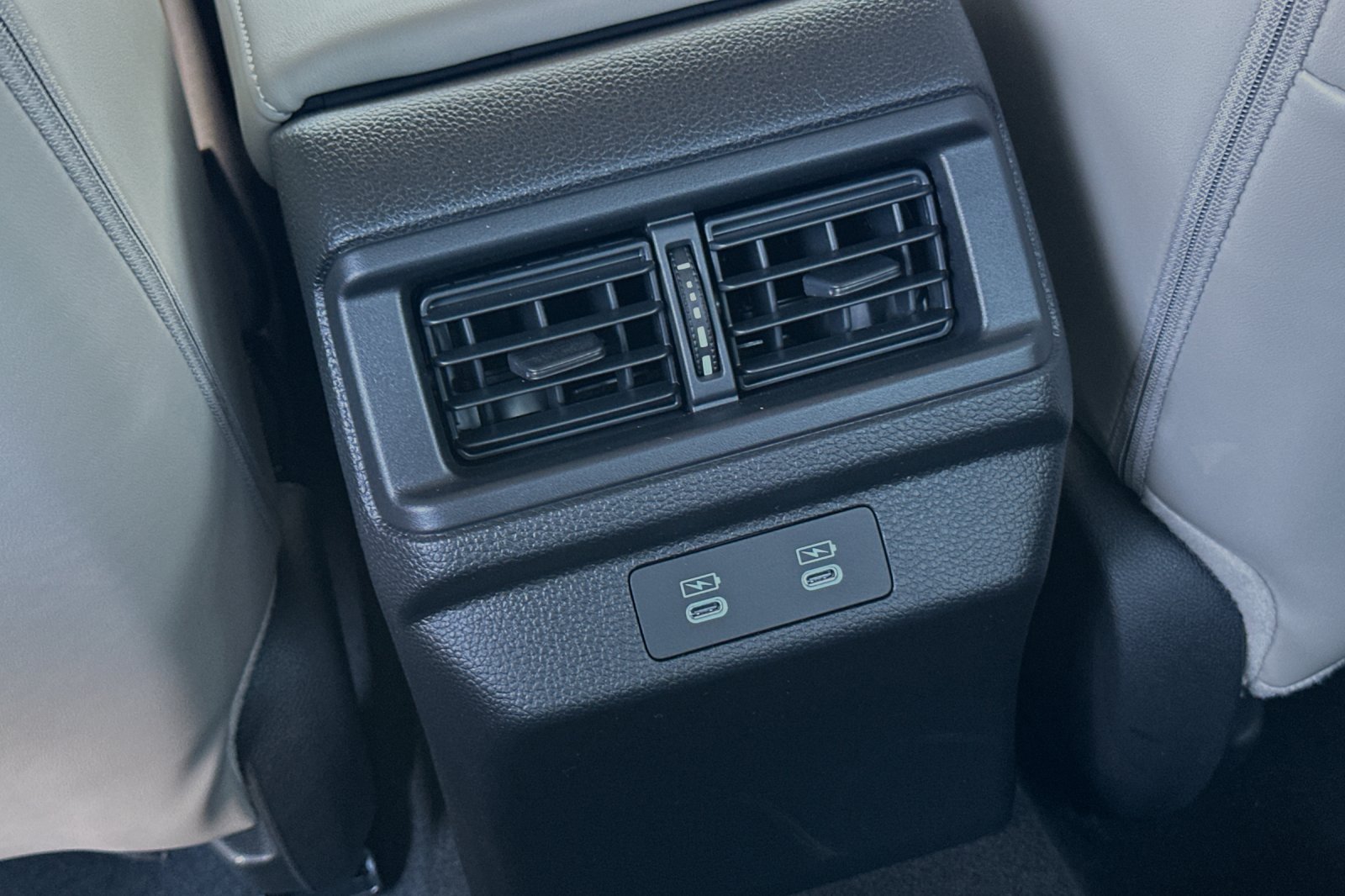 2025 Honda Accord Hybrid Touring photo 13