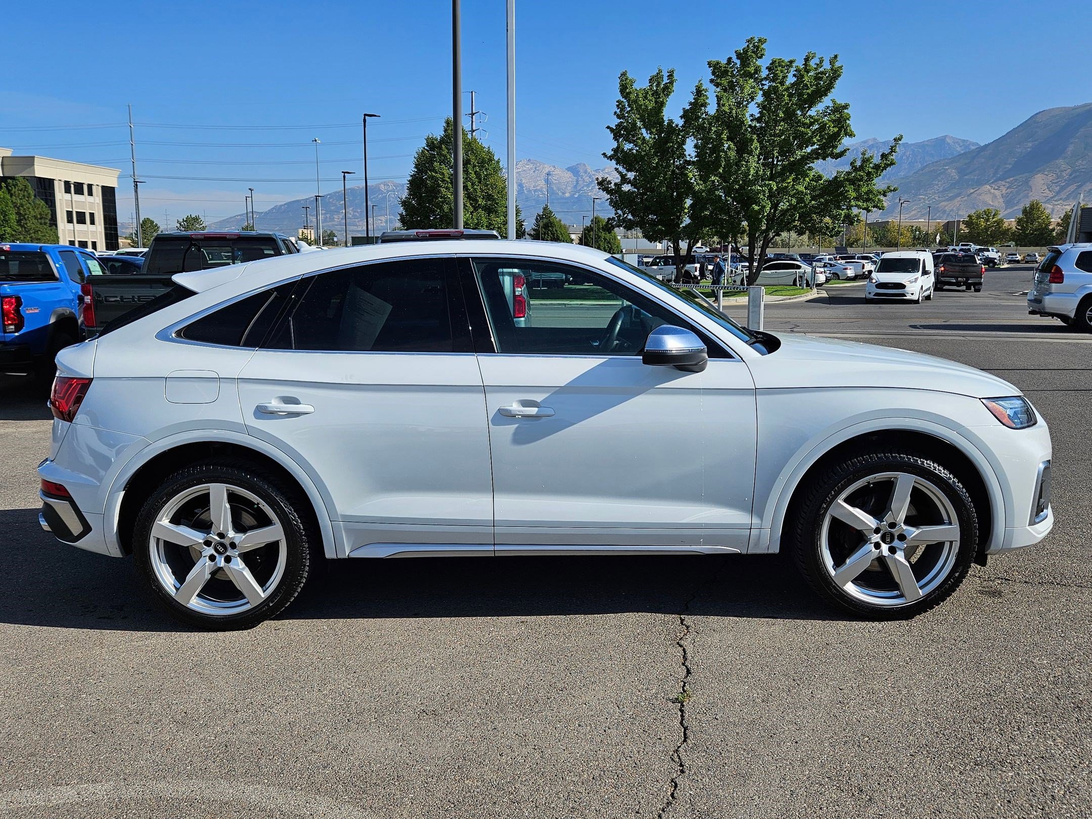 2022 Audi SQ5 Premium photo 3