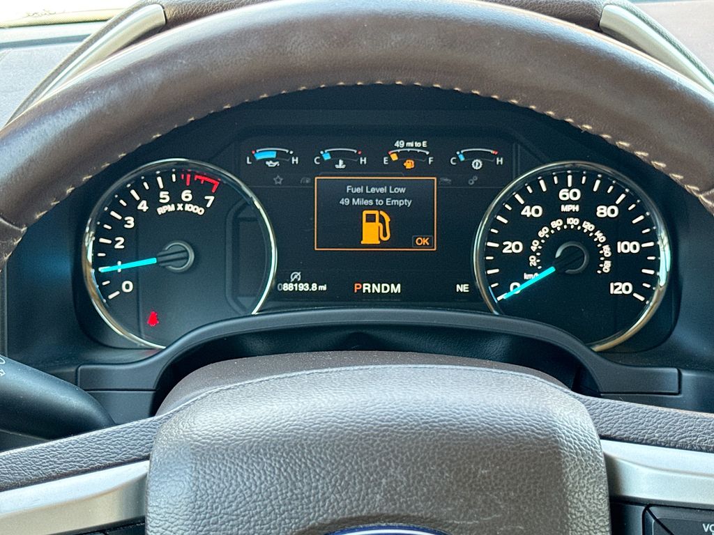 2020 Ford F-150 Lariat photo 2