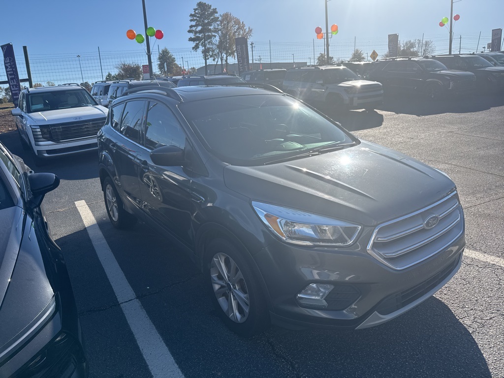 2018 Ford Escape SE photo 3