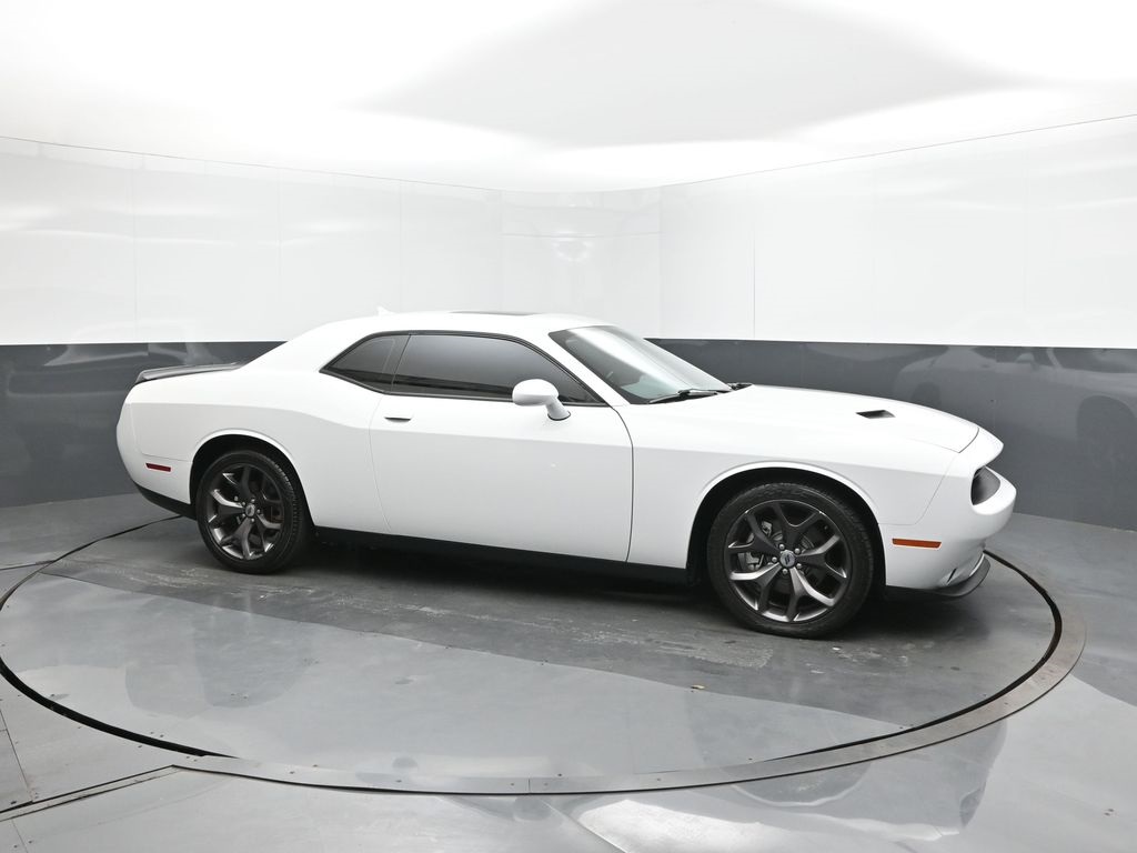 2018 Dodge Challenger SXT photo 14