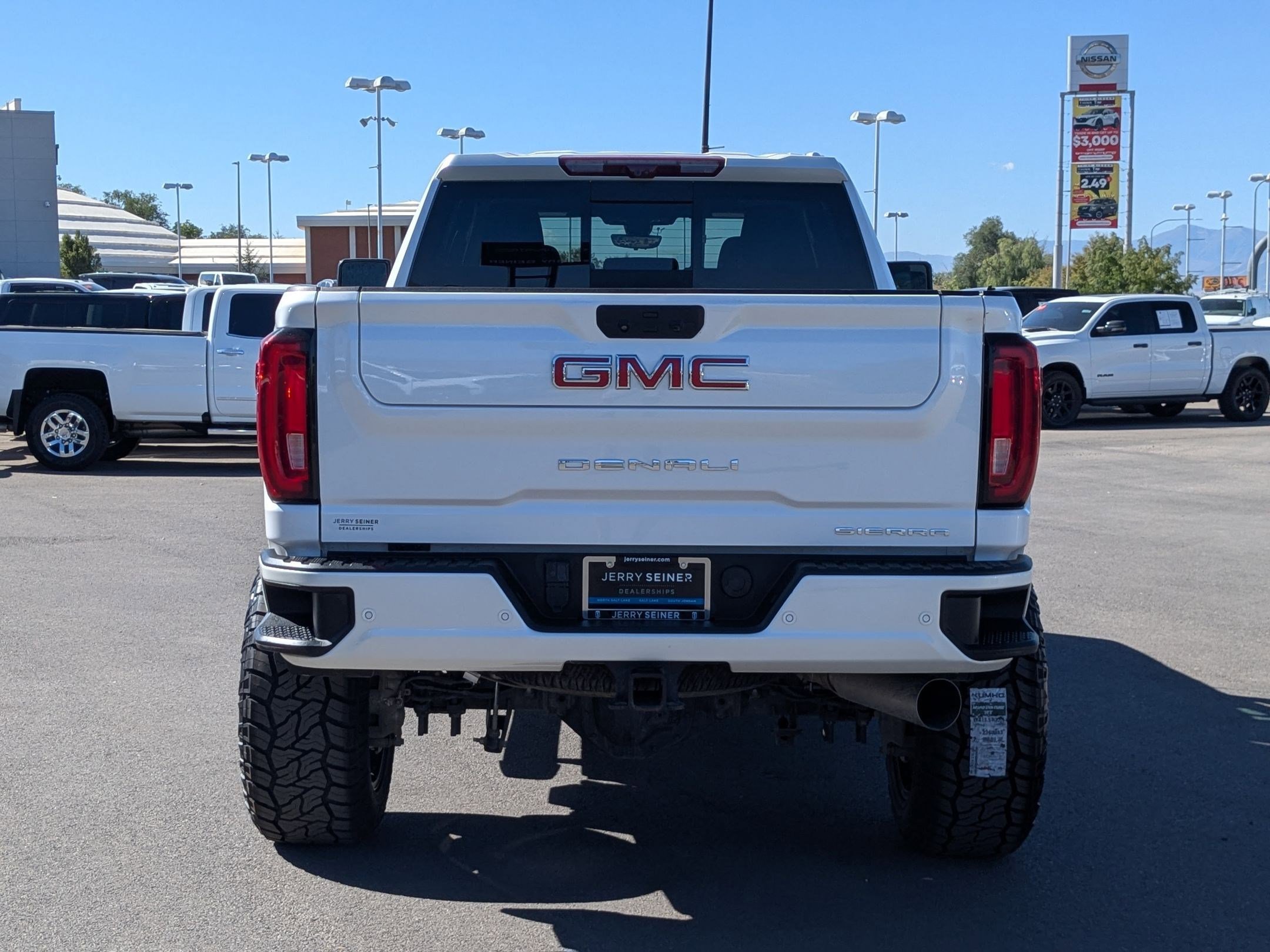 2020 Gmc Sierra 3500 HD Denali photo 3