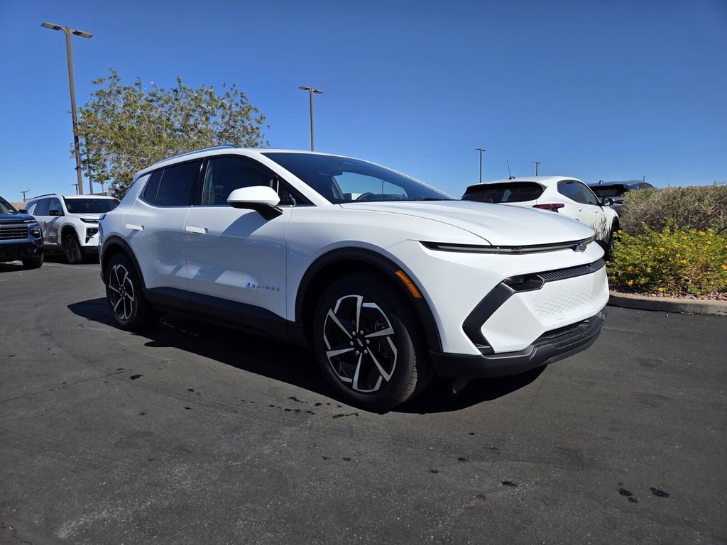 2026 Chevrolet Equinox EV 2LT's photo