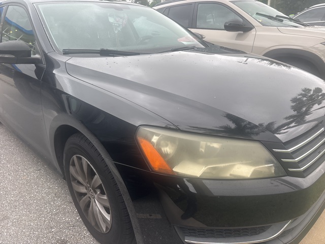 2012 Volkswagen Passat S photo 3