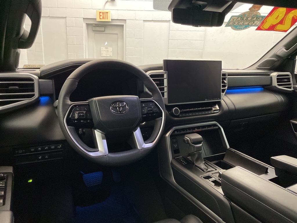 2024 Toyota Sequoia Platinum photo 9
