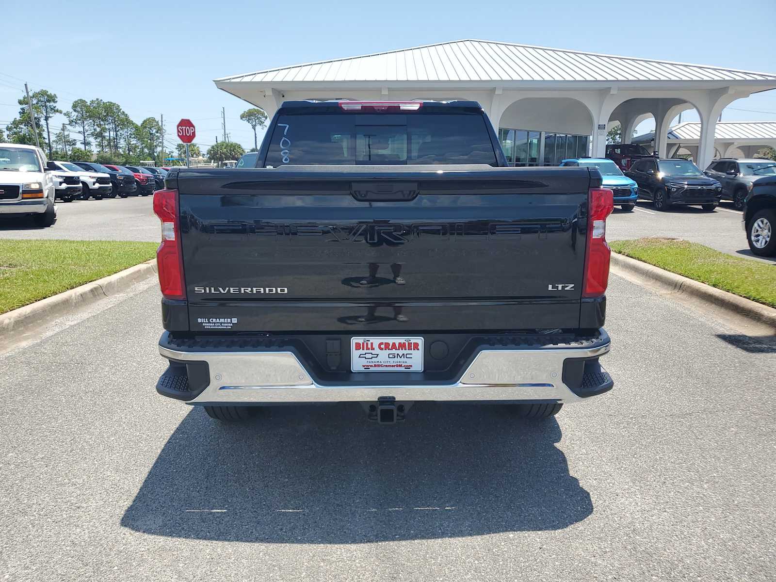 2025 Chevrolet Silverado 1500 LTZ photo 4