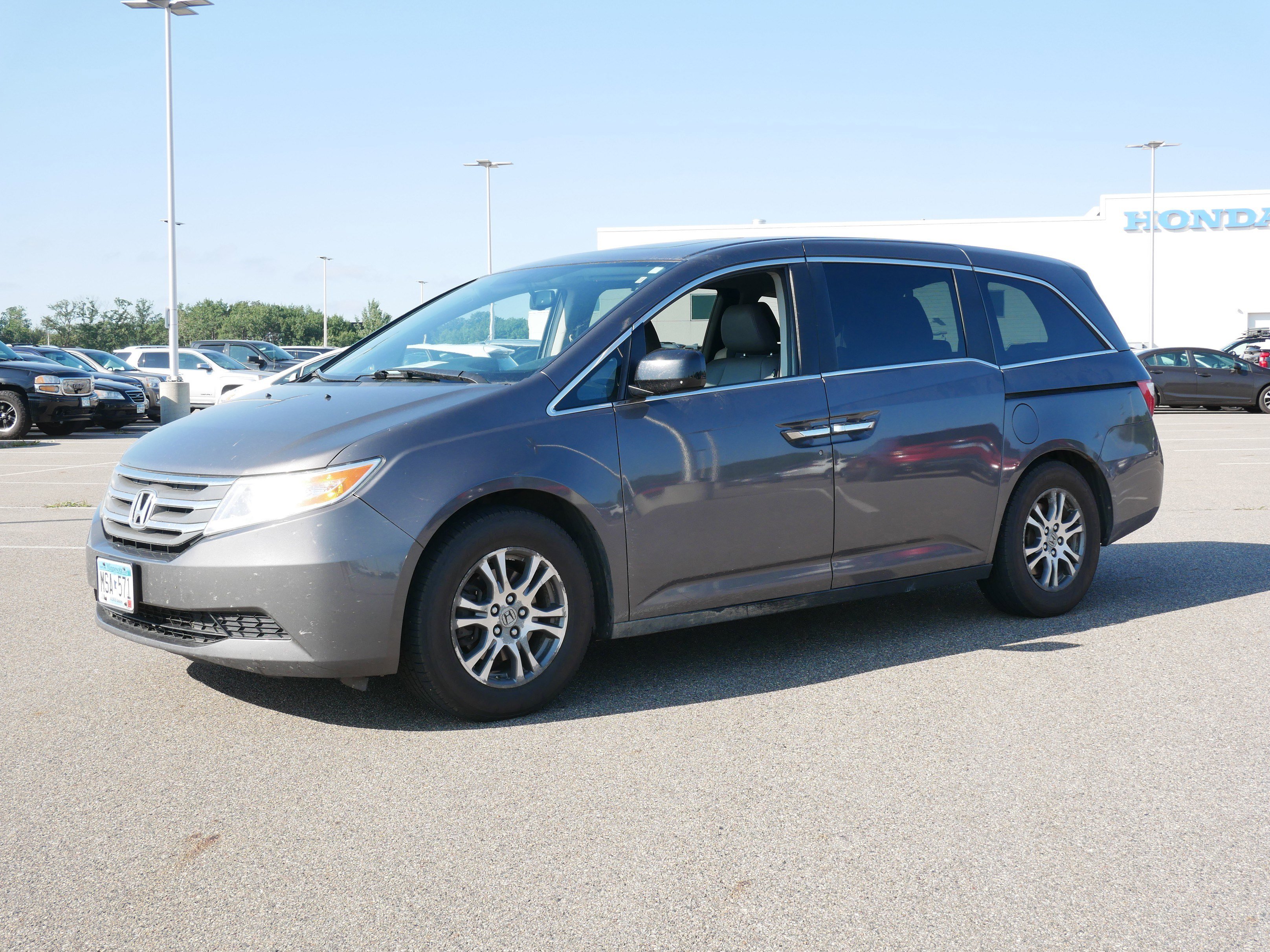 Used 2013 Honda Odyssey EX-L with VIN 5FNRL5H63DB060057 for sale in Waite Park, Minnesota
